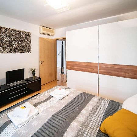 Free Parking! Soho Budapest 101, 4 Ppl, Ac, Superfast Wifi, Tv Exterior photo