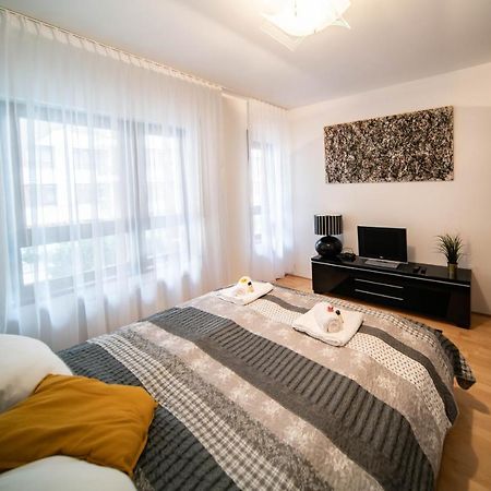 Free Parking! Soho Budapest 101, 4 Ppl, Ac, Superfast Wifi, Tv Exterior photo